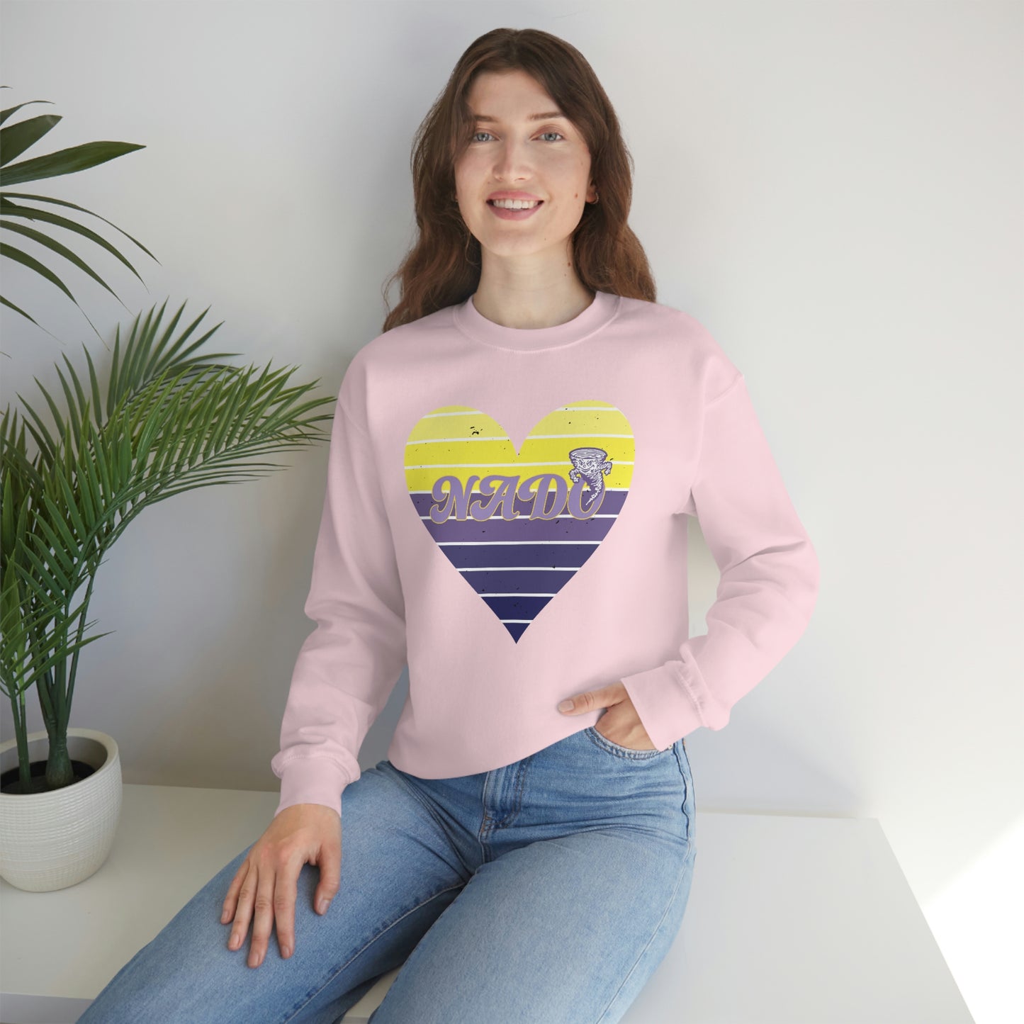 Retro Love - Crewneck Sweatshirt